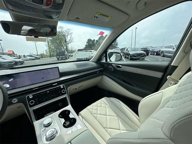 Photo of 2025 White Genesis GV80