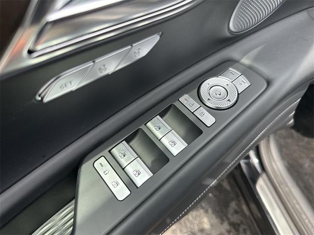 Photo of 2025 Black Genesis GV80
