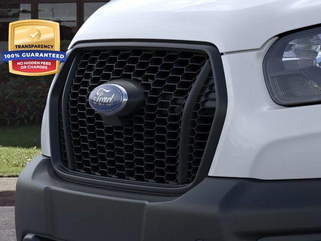 Photo of 2025 Oxford White Ford Transit-250