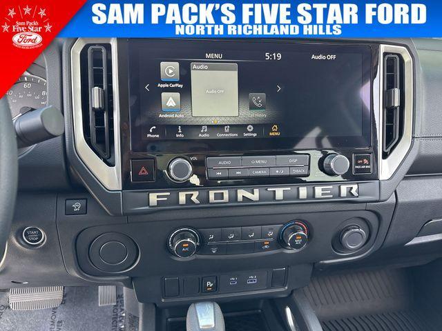 Photo of 2025 Glacier White Nissan Frontier