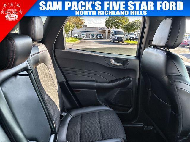 Photo of 2024 Silver Metallic Ford Escape