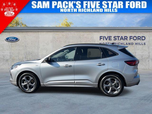 Photo of 2024 Silver Metallic Ford Escape