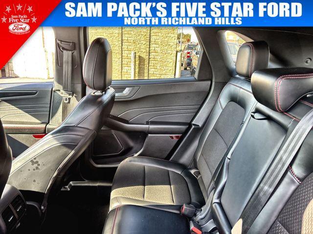 Photo of 2024 Silver Metallic Ford Escape