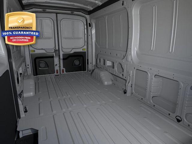 Photo of 2025 Oxford White Ford Transit-250