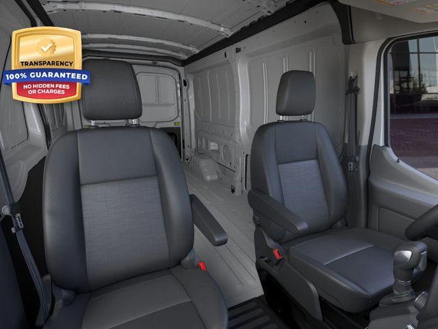 Photo of 2025 Oxford White Ford Transit-250