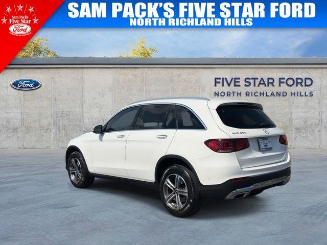 Photo of 2021 Polar White Mercedes-Benz GLC 300