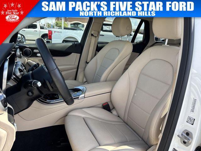 Photo of 2021 Polar White Mercedes-Benz GLC 300