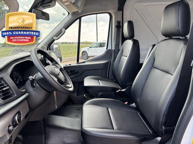 Photo of 2025 Oxford White Ford Transit-250