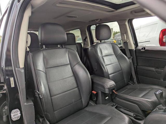 Photo of 2015 Black Jeep Patriot