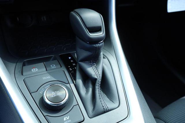 Photo of 2025 Ice Cap Toyota RAV4 Hybrid
