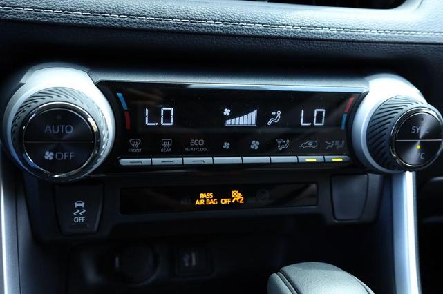 Photo of 2025 Ice Cap Toyota RAV4 Hybrid