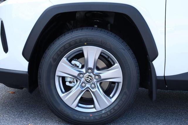 Photo of 2025 Ice Cap Toyota RAV4 Hybrid