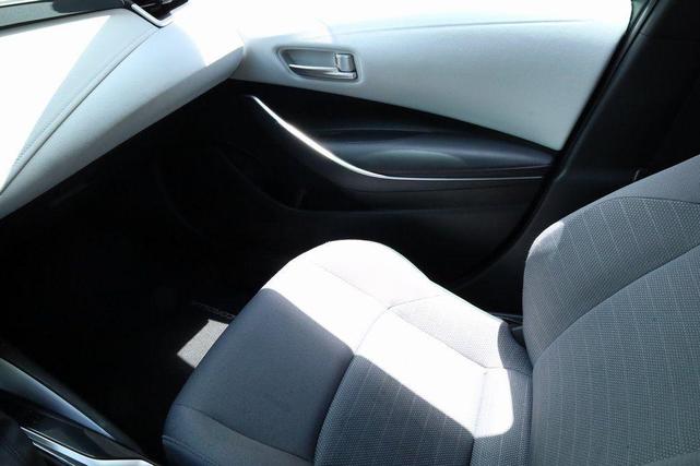 Photo of 2024 Silver Toyota Corolla