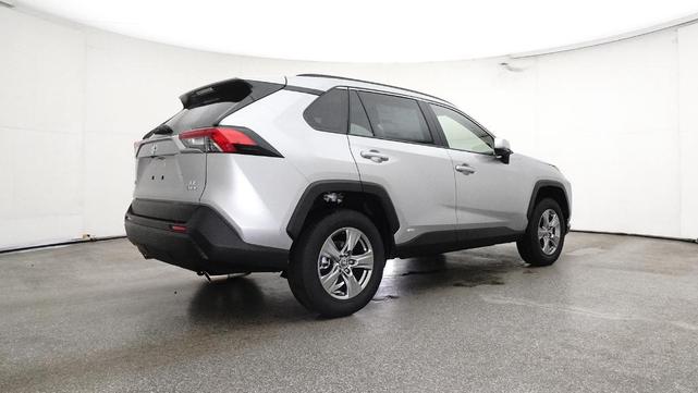 Photo of 2025 Silver Sky Metallic Toyota RAV4 Hybrid