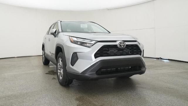 Photo of 2025 Silver Sky Metallic Toyota RAV4 Hybrid