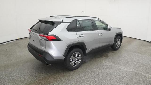 Photo of 2025 Silver Sky Metallic Toyota RAV4 Hybrid