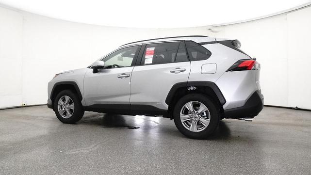 Photo of 2025 Silver Sky Metallic Toyota RAV4 Hybrid