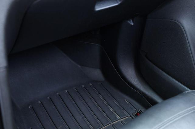 Photo of 2018 Graphite Gray Metallic Buick Encore