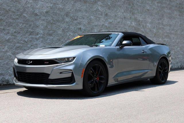 Photo of 2023 Sharkskin Metallic Chevrolet Camaro