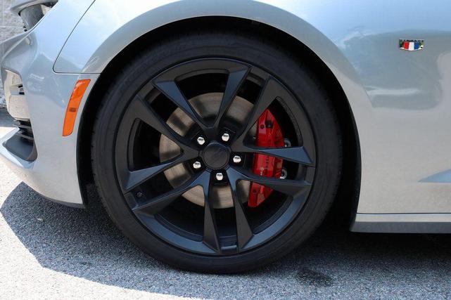 Photo of 2023 Sharkskin Metallic Chevrolet Camaro
