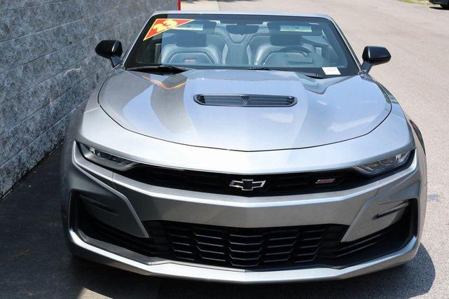Photo of 2023 Sharkskin Metallic Chevrolet Camaro