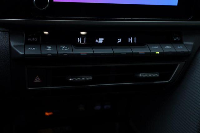 Photo of 2025 Ice Toyota Camry