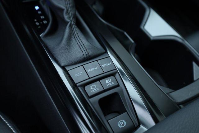 Photo of 2025 Ice Toyota Camry