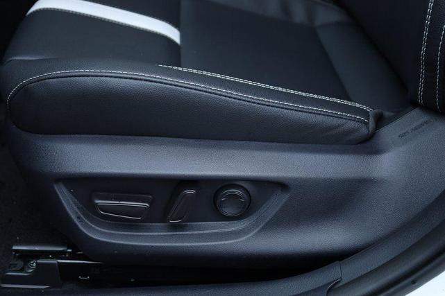 Photo of 2025 Ice Toyota Camry