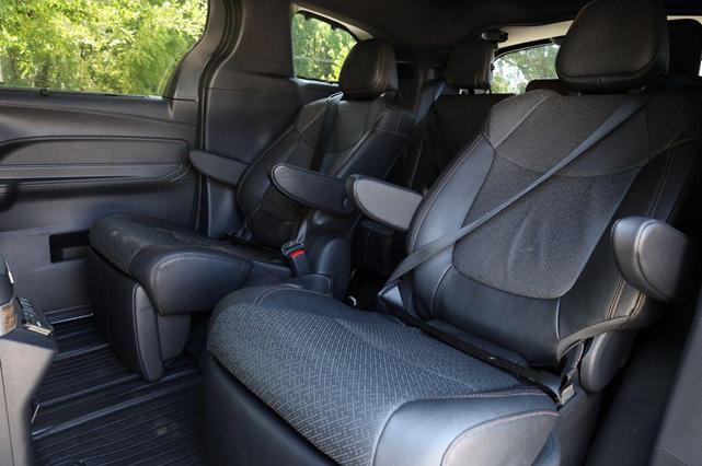 Photo of 2025 Wind Chill Prl Toyota Sienna
