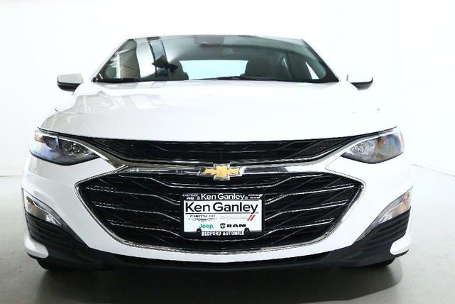 Photo of 2024 Summit White Chevrolet Malibu