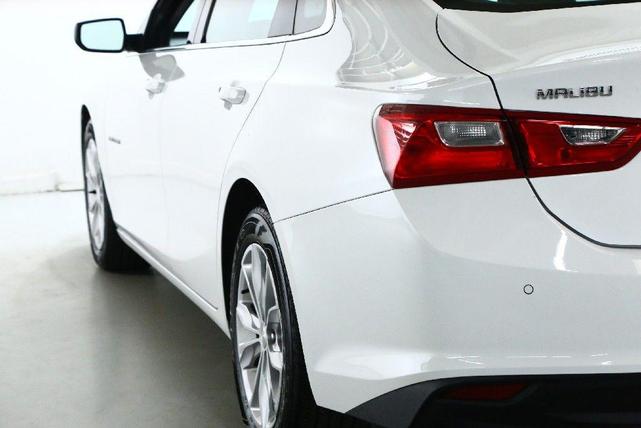 Photo of 2024 Summit White Chevrolet Malibu