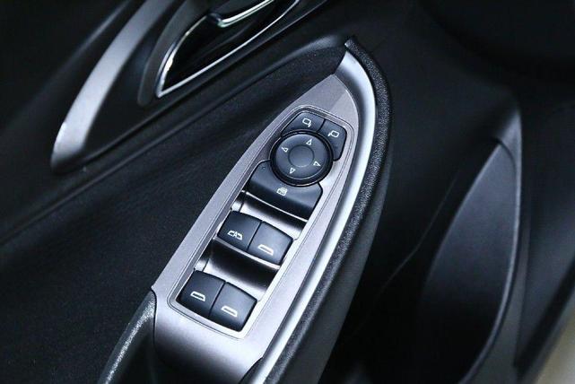 Photo of 2024 Summit White Chevrolet Malibu