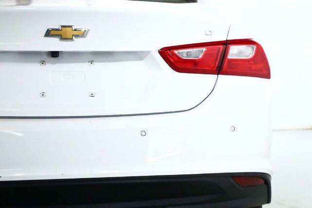 Photo of 2024 Summit White Chevrolet Malibu