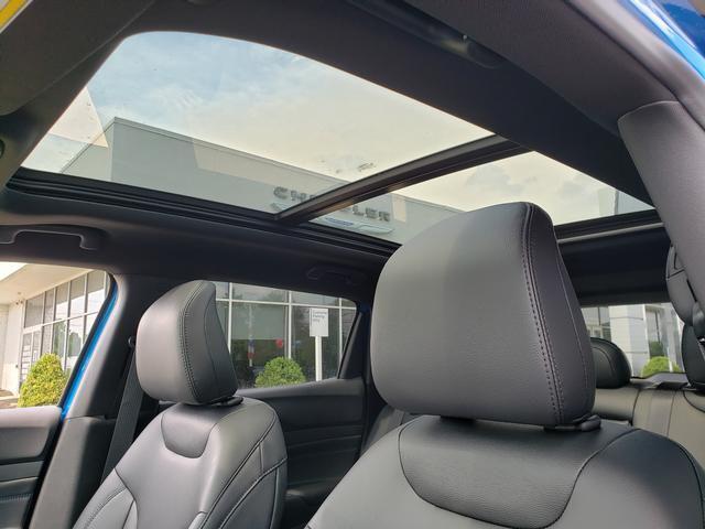 Photo of 2025 Hydro Blue Pearlcoat Jeep Compass