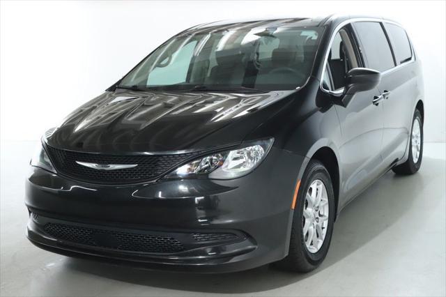 2022 Chrysler Voyager