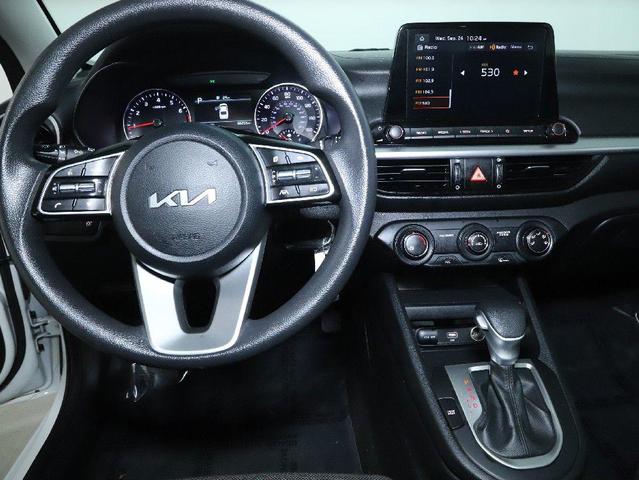 Photo of 2023 Snow White Pearl Kia Forte
