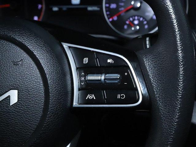 Photo of 2023 Snow White Pearl Kia Forte
