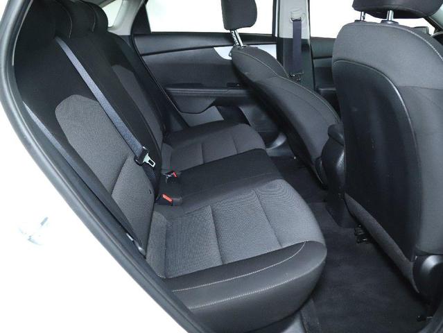 Photo of 2023 Snow White Pearl Kia Forte