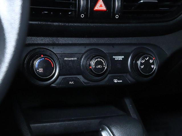 Photo of 2023 Snow White Pearl Kia Forte