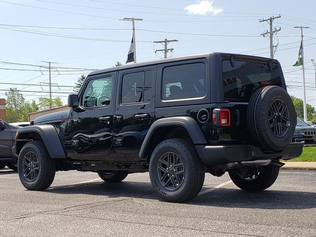 Photo of 2025 Black Clearcoat Jeep Wrangler