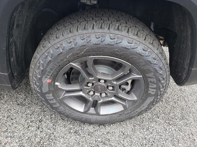 Photo of 2024 Bright White Clearcoat Jeep Grand Cherokee 4xe