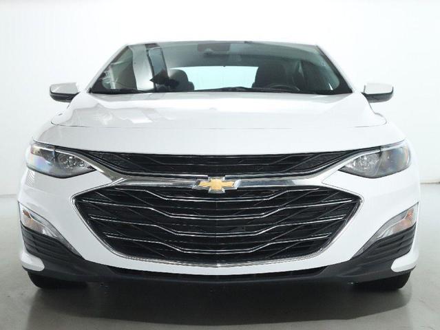 Photo of 2024 Summit White Chevrolet Malibu