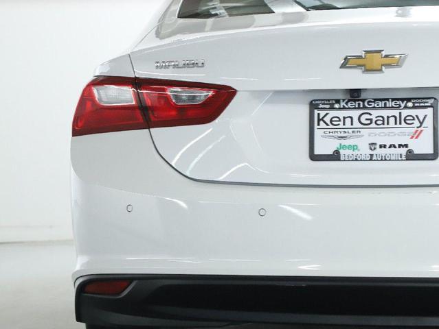 Photo of 2024 Summit White Chevrolet Malibu