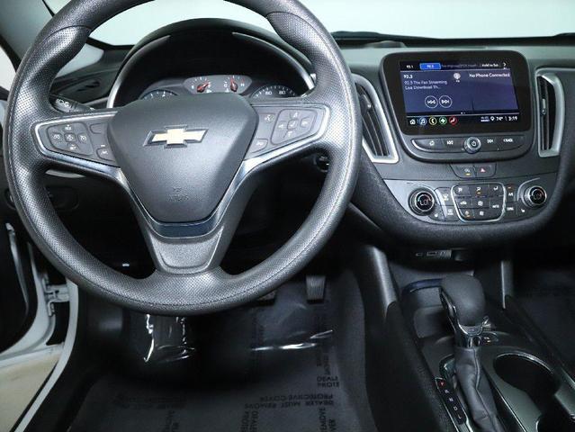 Photo of 2024 Summit White Chevrolet Malibu