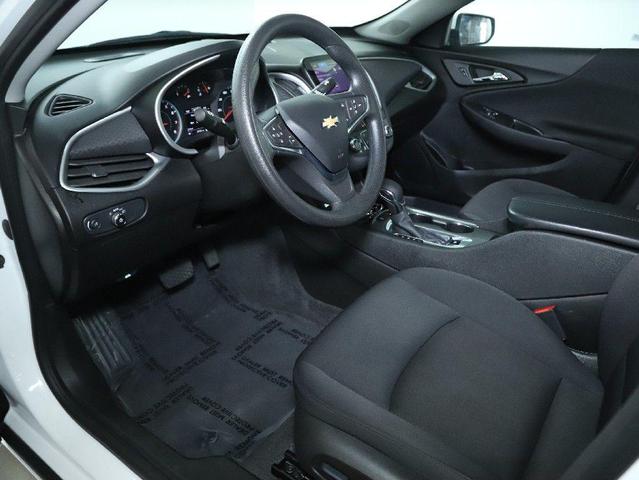 Photo of 2024 Summit White Chevrolet Malibu
