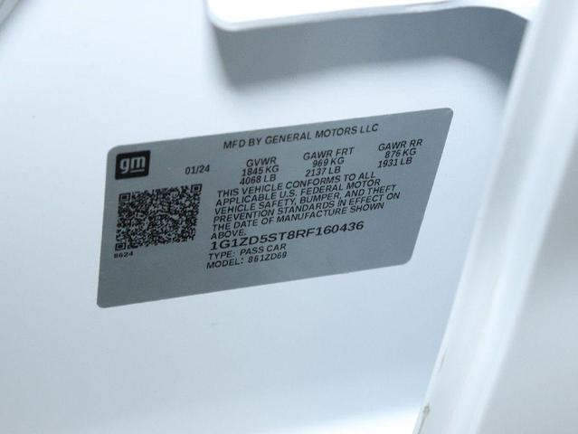 Photo of 2024 Summit White Chevrolet Malibu