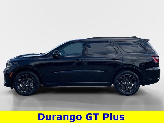 Photo of 2024 DB Black Crystal Clearcoat Dodge Durango