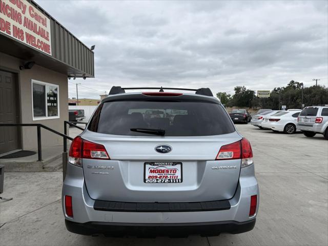 Photo of 2014 Blue Subaru Outback