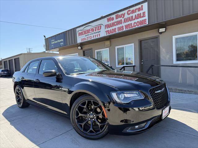 2019 Chrysler 300