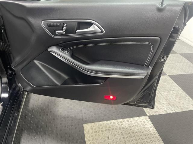 Photo of 2019 Midnight Black Mercedes-Benz CLA 250